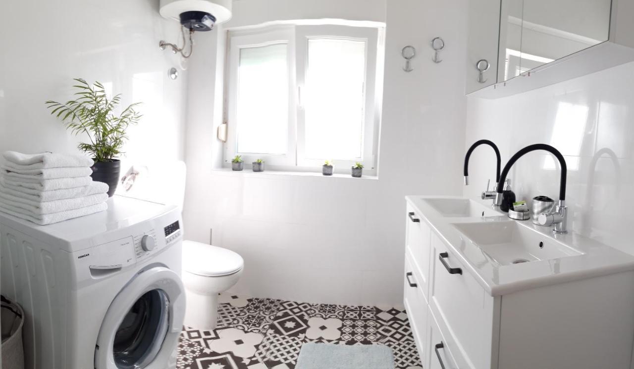 Lili Apartment In Zadar Pet Friendly, Free Parking Bagian luar foto